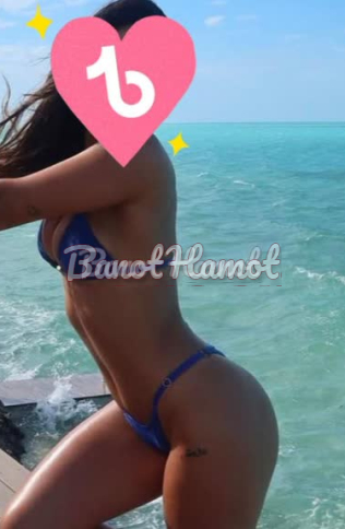 דוגמנית פרטית להזמנות
