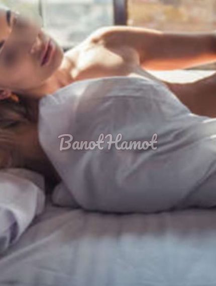 All types of erotic massages are available All types of erotic massages are available