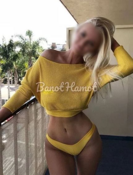 Adorable girls from escorts services Adorable girls from escorts services