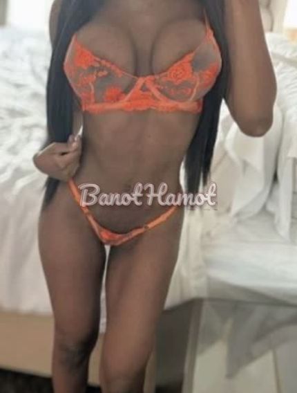 נערות ליווי